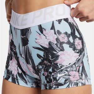 Nike Hyper Femme Floral Pro Spandex